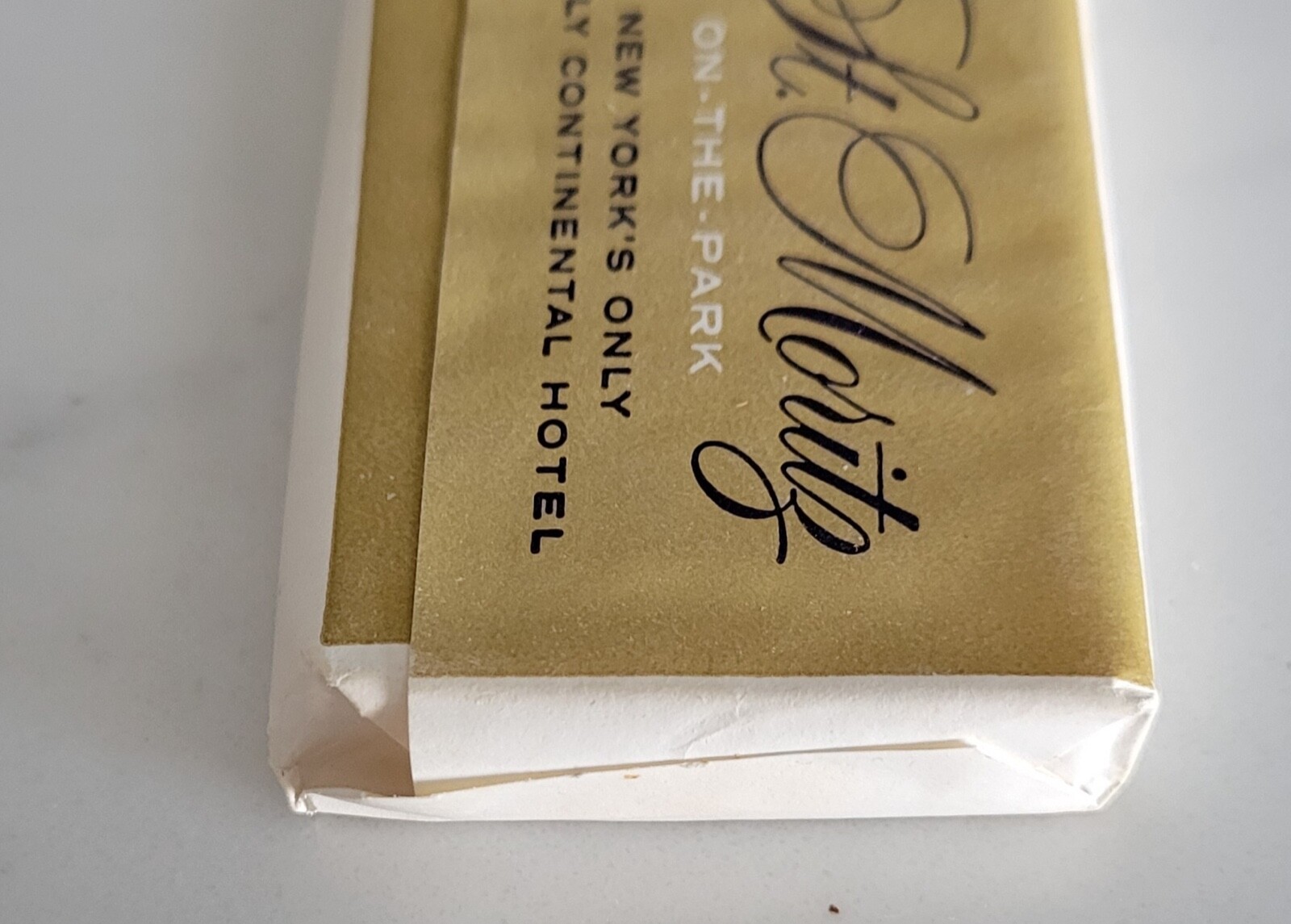 VINTAGE New ~ St. Moritz On-The-Park Hotel ~ Soap ~ New York City ~ NY