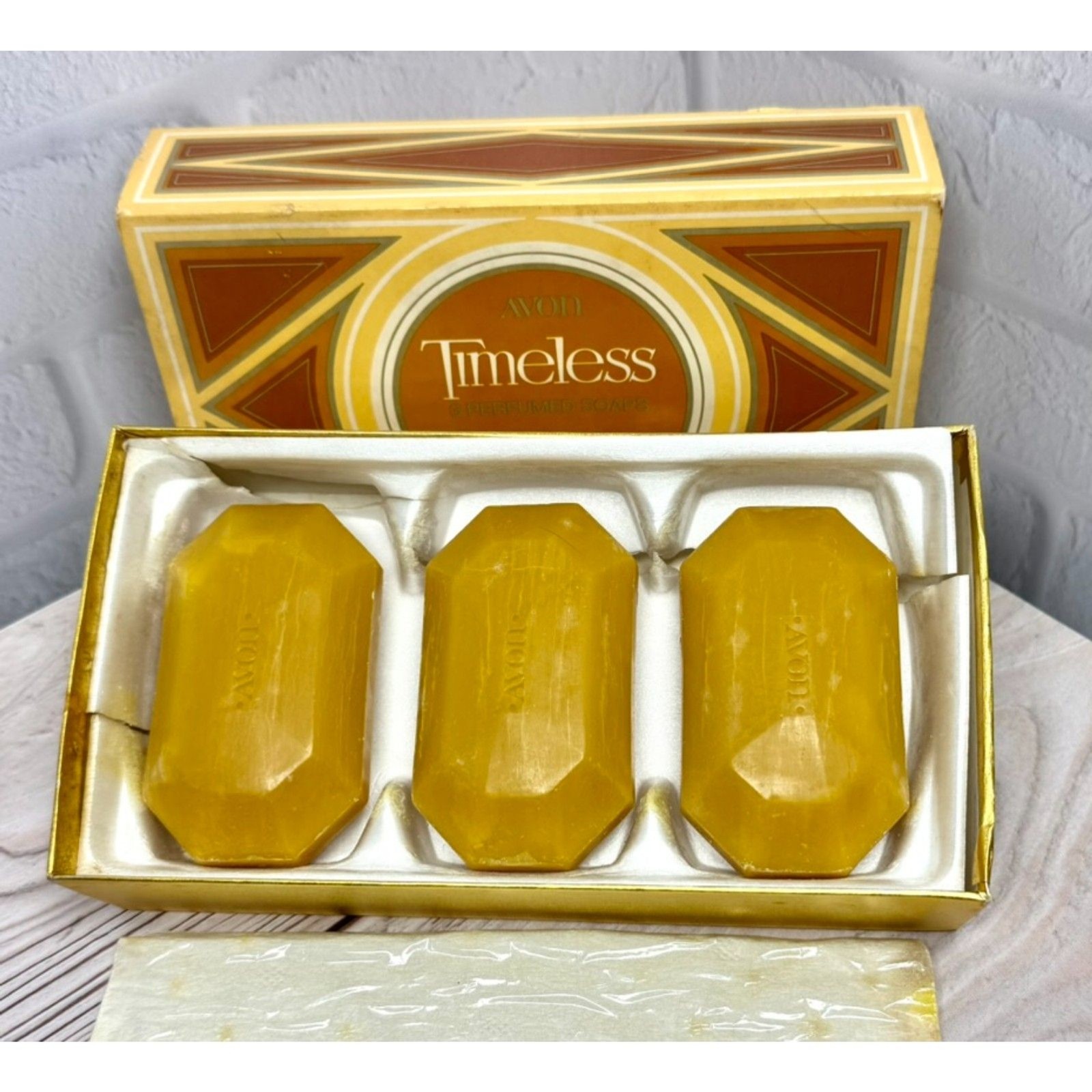 New Old Stock Avon TIMELESS 3 Perfumed Soaps 9oz total weight