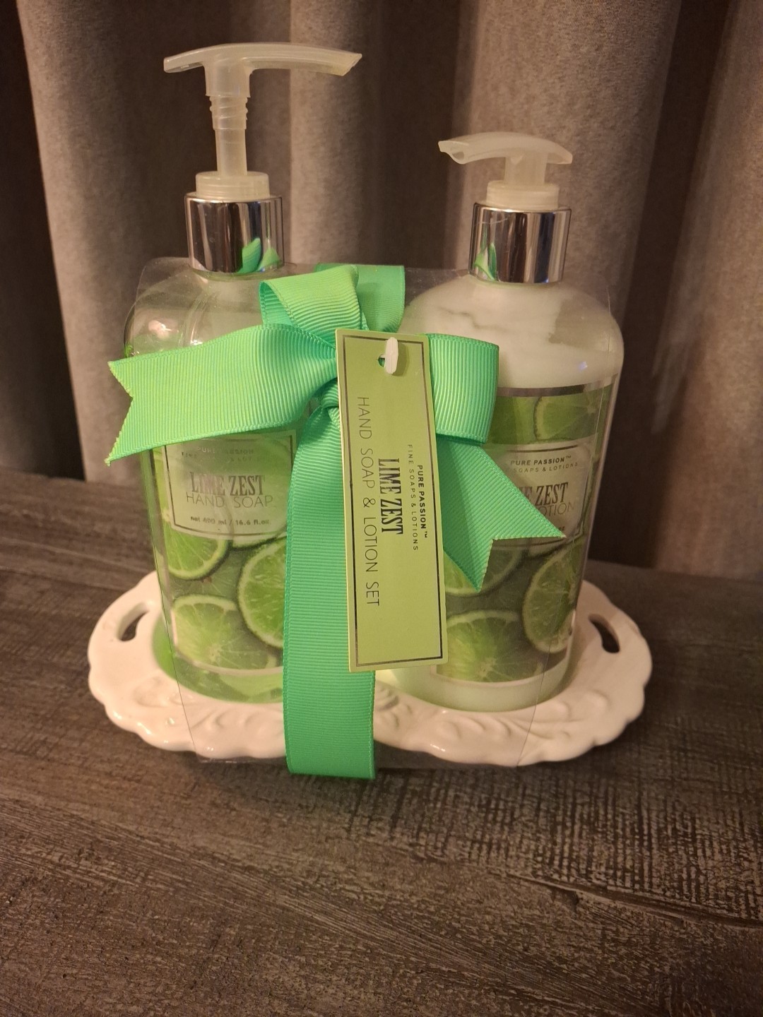 New LIME ZEST 16.9oz ea Hand Soap & Lotion With White Porceline Tray