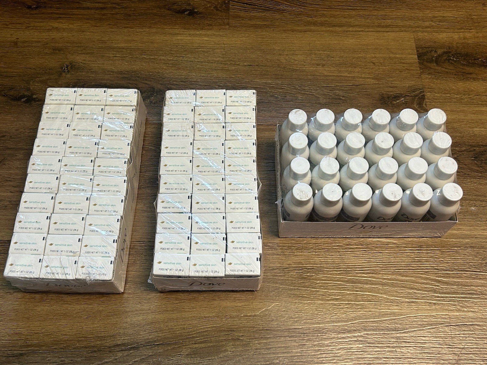 60 – Dove Sensitive Skin Beauty Bars 1 Oz Each And 24 Travel Wash Bottles