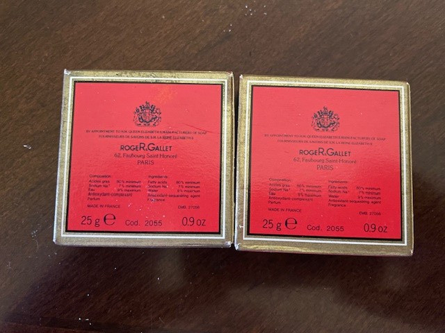 2 NOS Vintage RogeR.Gallet Bois De Santal Sandal Wood Bath Soap France 0.9 oz ea