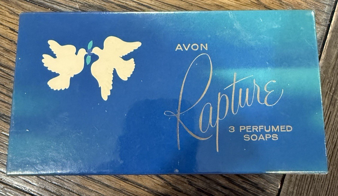 Avon Rapture 3 Perfumed Soaps NEW In Never opened Sealed Box 1960-1970 VTG Doves