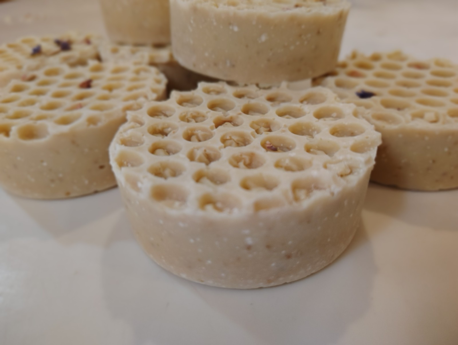 100% Organic Handmade Honey Oatmeal Soap, Approx. 3 oz(SOAP DISH NOT INCLUDED!)