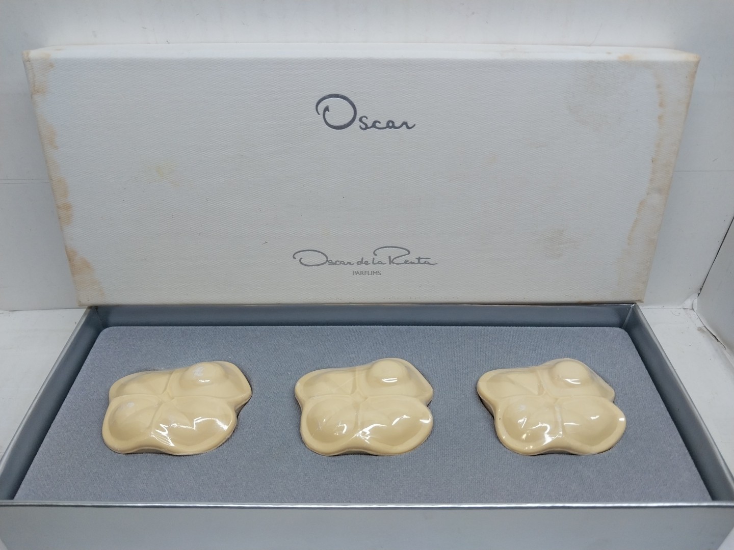 Vintage Oscar de la Renta Savon Perfumed Soap Bar Trio Box Set 3 x 0.7 oz France