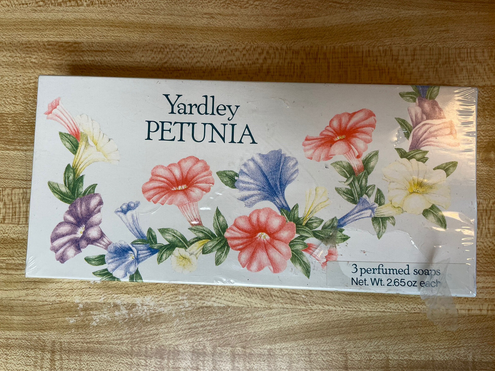 NIB Vintage Yardley Petunia 3 Perfumed 2.65oz Soaps In Box