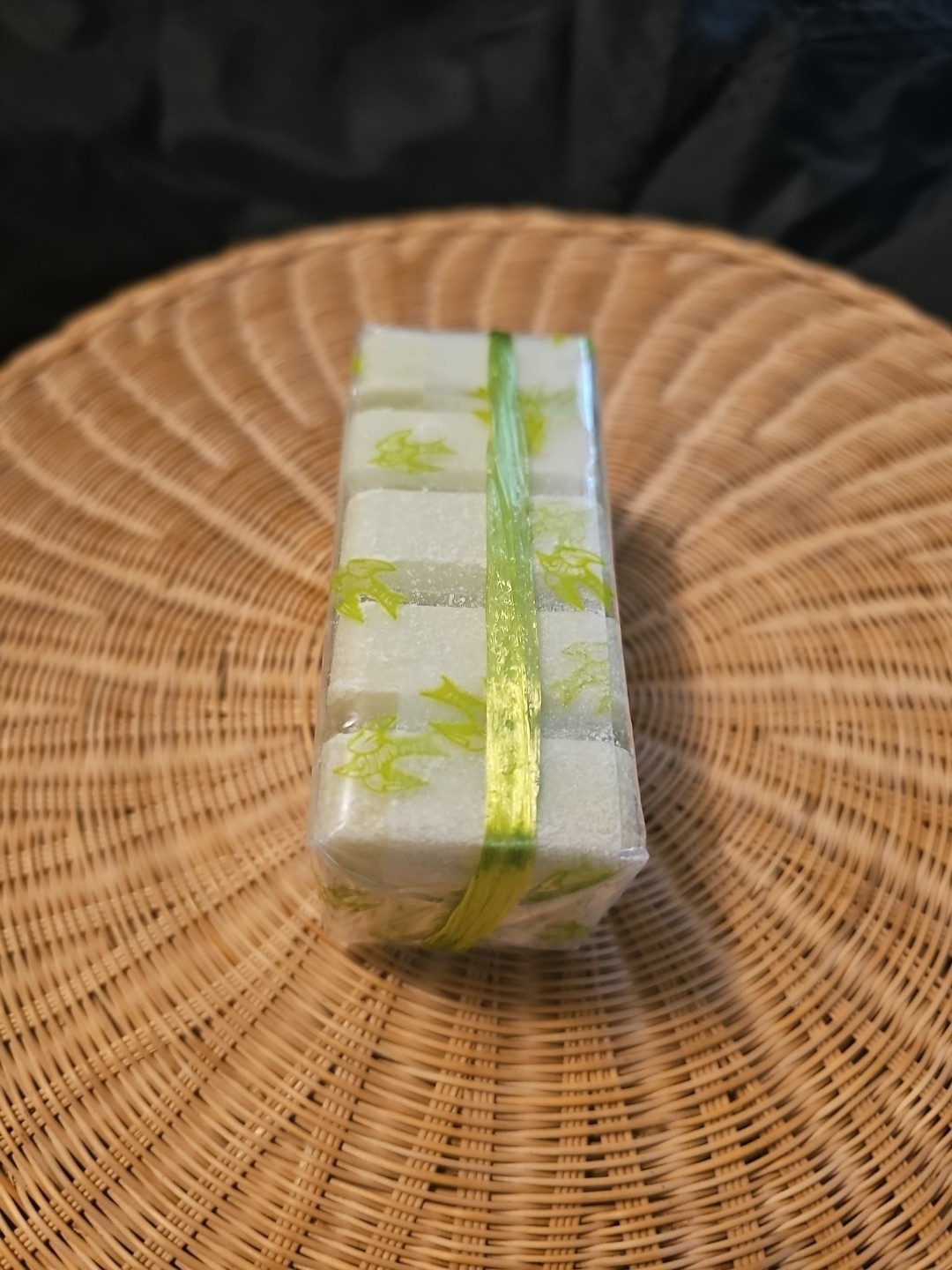PRE de PROVENCE Guest Gift Set 5 Small Soap Bars 2.65 Oz / 75 Grams Apple Pear