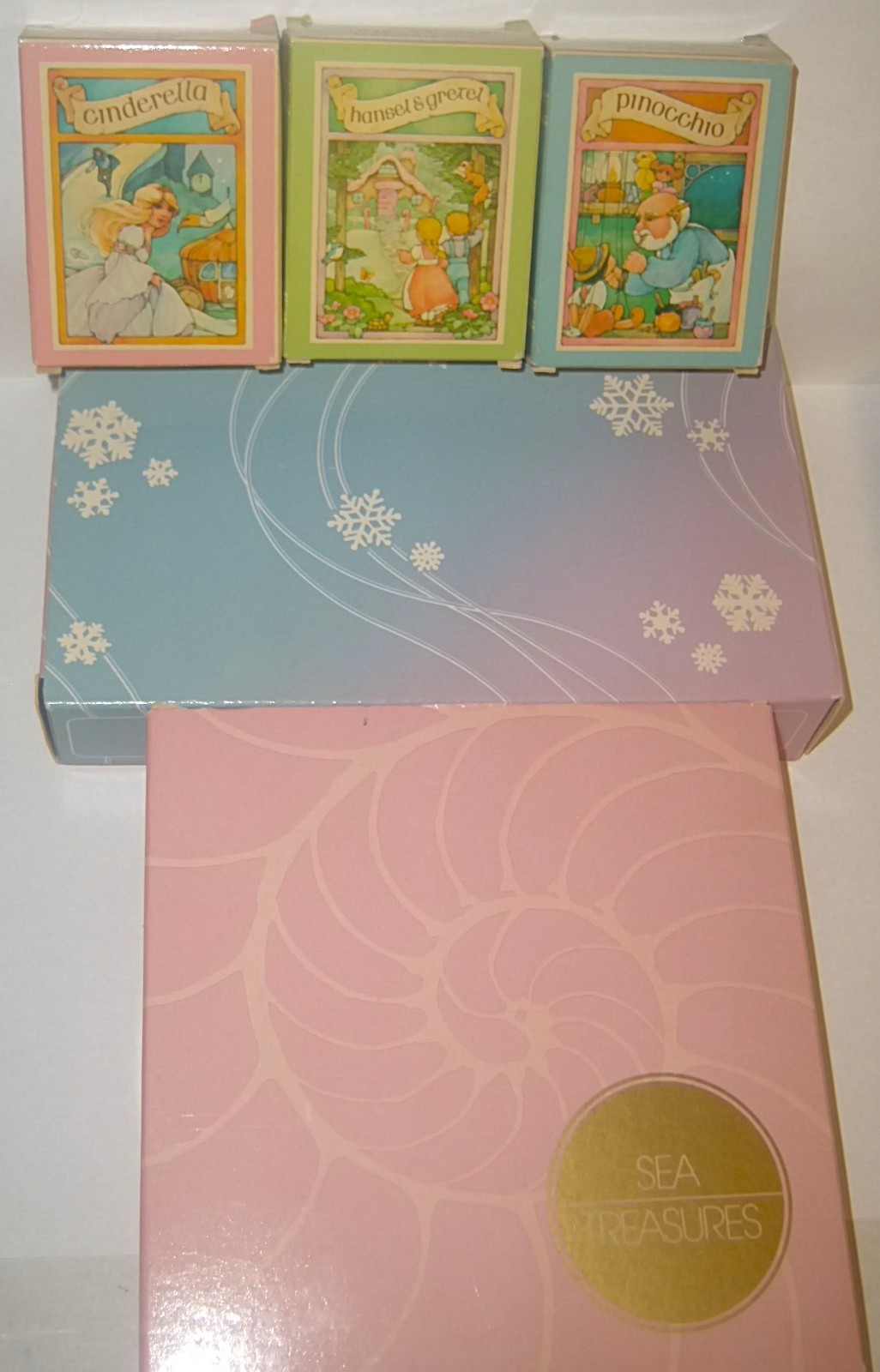 PERFUMED SOAP LOT Vintage Avon Storybook Enchanted Land Sea Treasures 1980s VTG