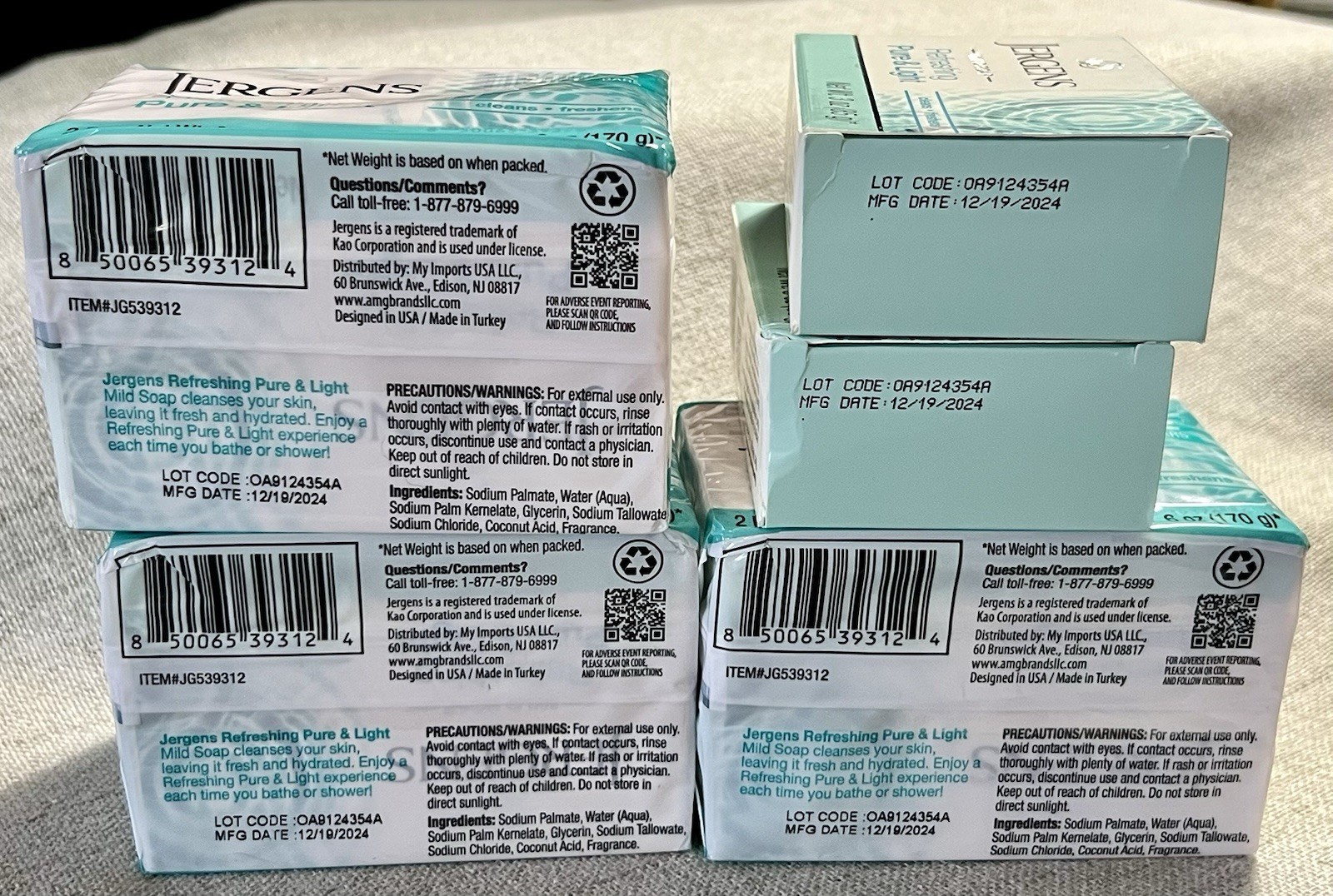 Jergens Refreshing Pure & Light mild bar soap 8 Bars Total