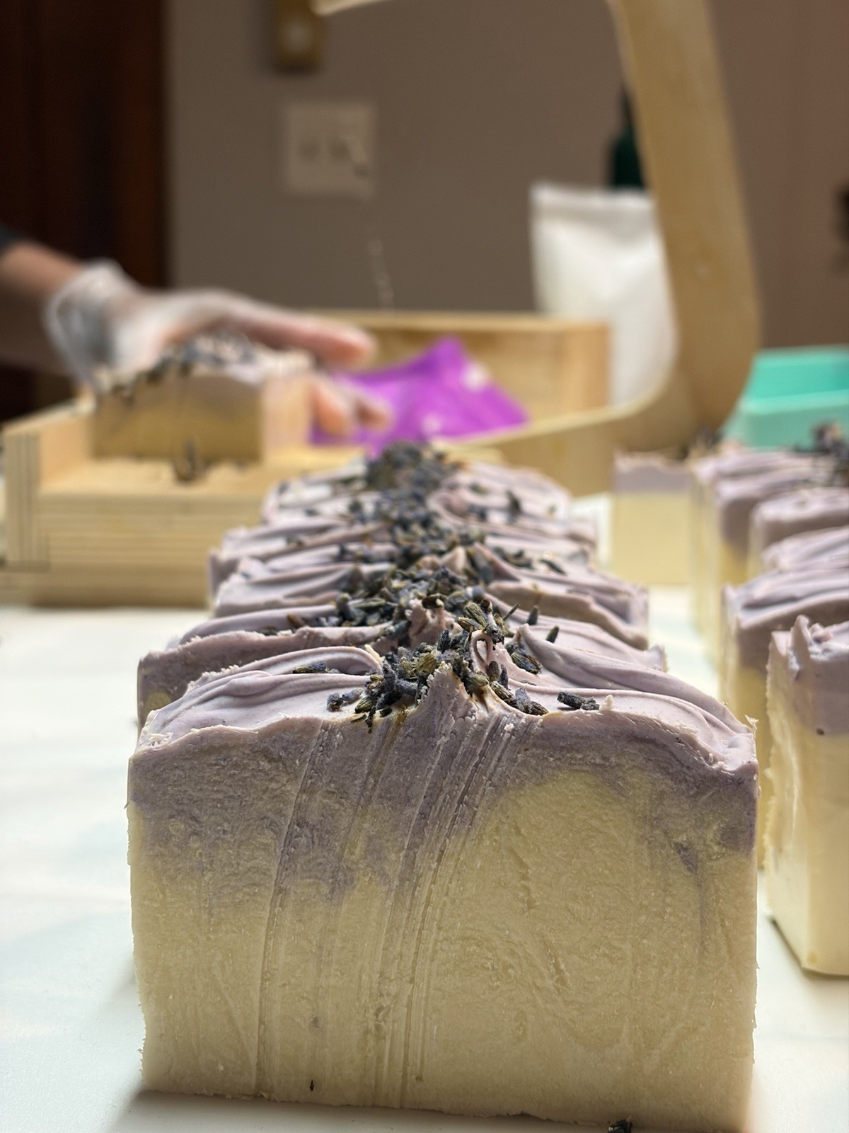 Handmade soap Shea butter and lavender Cold saponification 4.5 onz