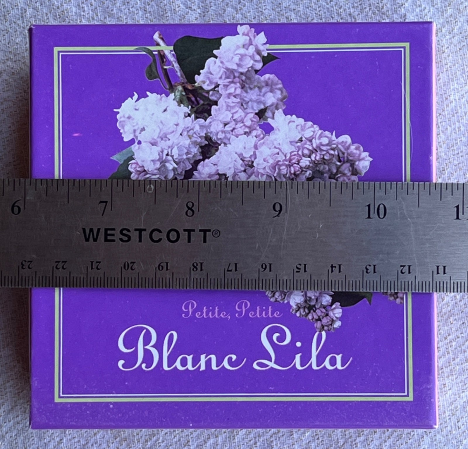 Petite Petite Blanc Lila Lilac Scented Soap Set Of Four 1.7 Oz Bars Gift Boxed