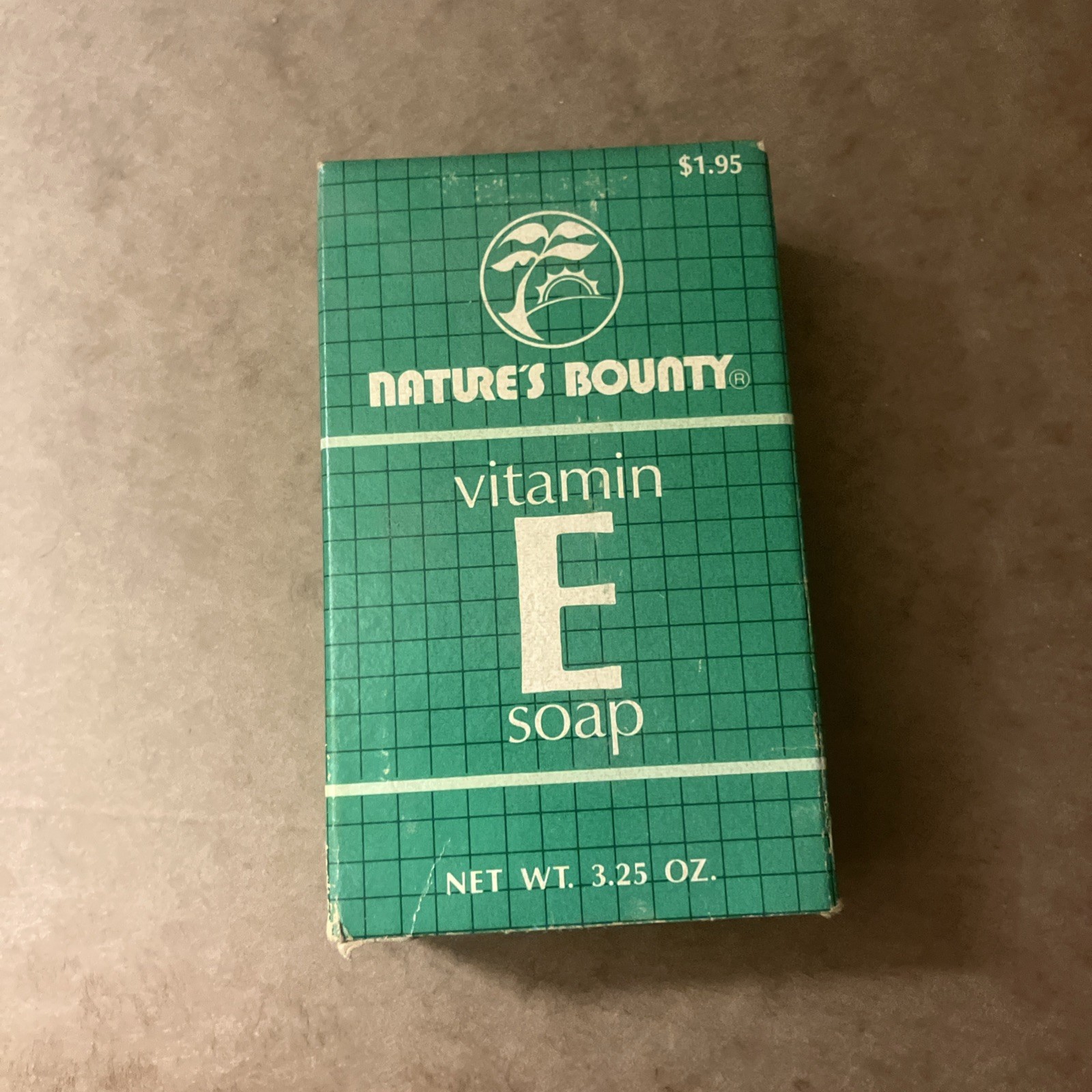 Vintage, Nature’s bounty Vitamin E soap 3.25 oz, new and unused