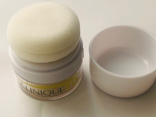 Clinique Fit POST-WORKOUT NEUTRALIZING FACE POWDER, .08 OZ