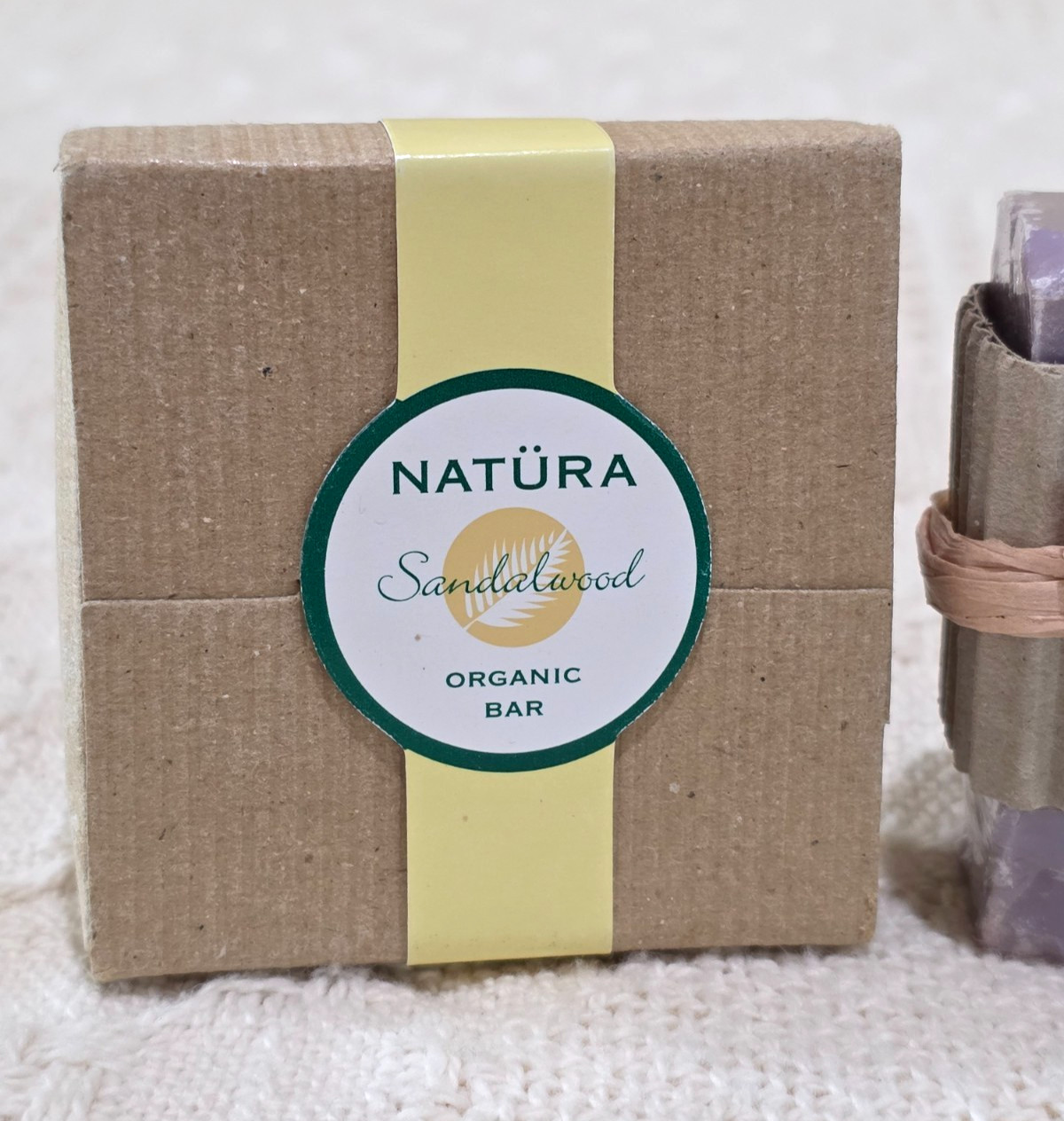 Gilchrist & Soames Savon Facial Soap x 2, Natura Sandalwood Organic, Purple Soap