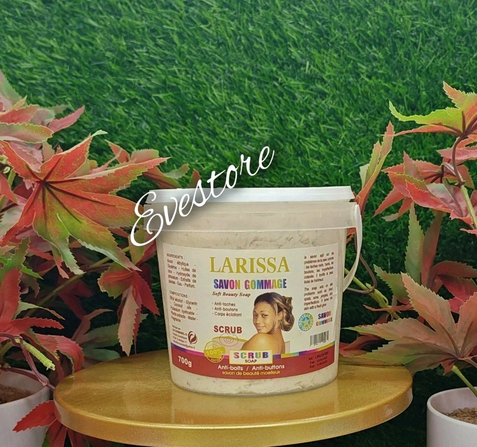 Larissa Lightening Gommage Beauty White Scrub Soap 700g