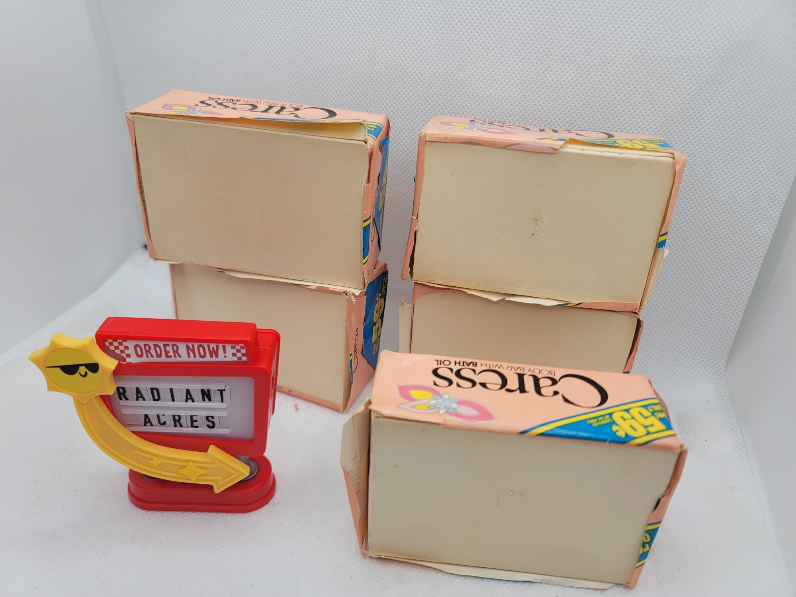 Vintage Caress 5 Bars with Bath Oil 3.5 Oz New Peach Soap Sealed In Box 1980s