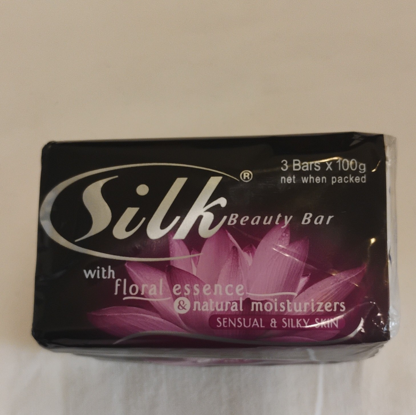 Silk Beauty Bar Floral Moisturizing Soap, 3 Bars, 3 x 100g (10.58oz)