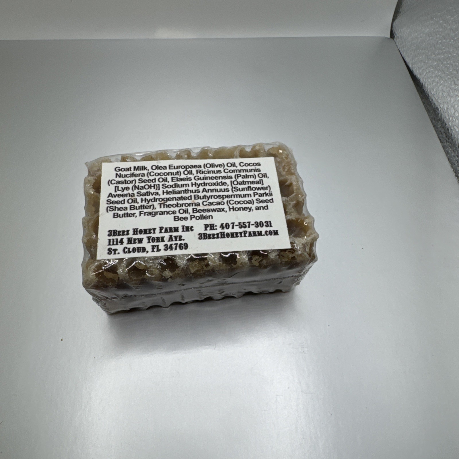 3 Beez Honey farm Goat milk With oatmeal honey bar soap 5.6oz A1