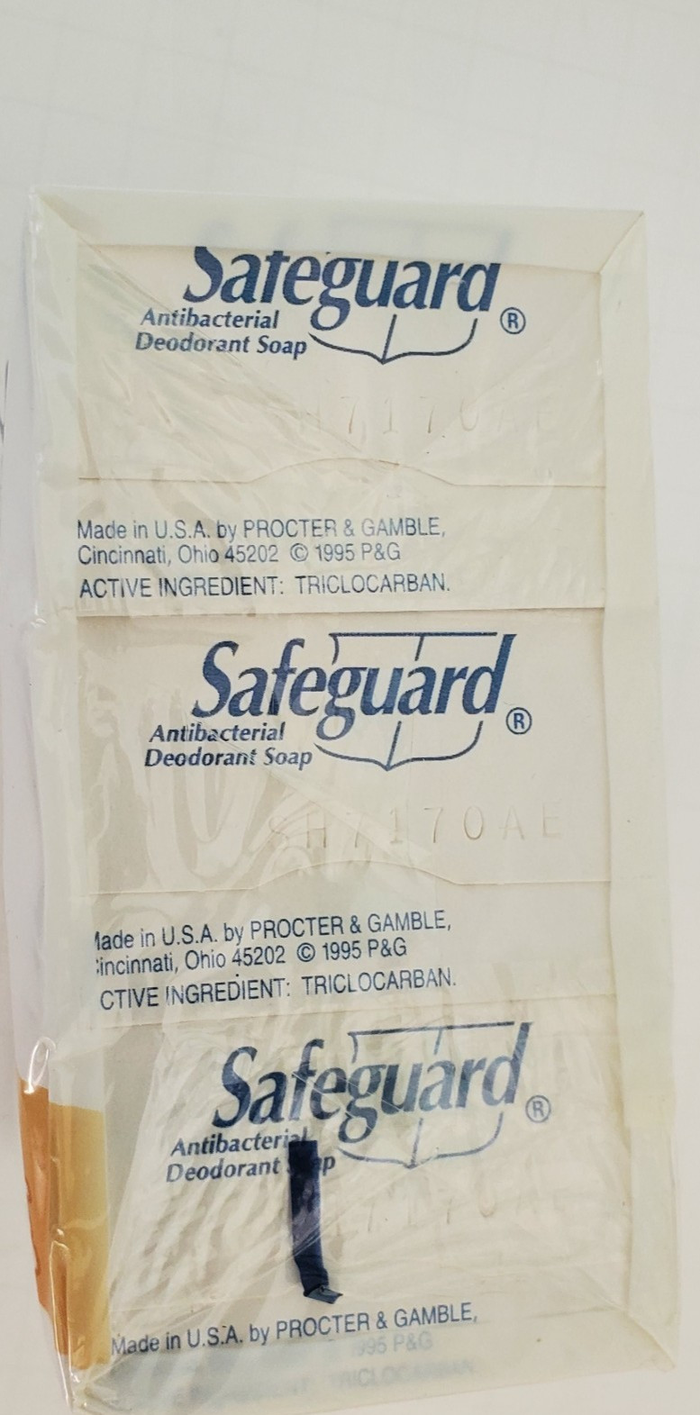 Vintage 1995 Safeguard Beige Antibacterial Bar Soap 3 Pack Bath Size 5oz Each