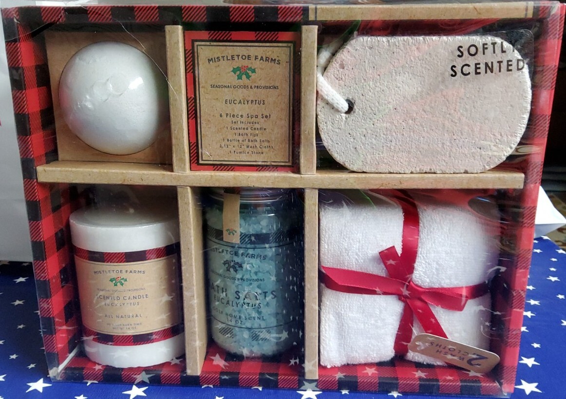 Mistletoe Farms Eucalyptus 6 Piece Holiday Spa Gift Sets for her / him NEW