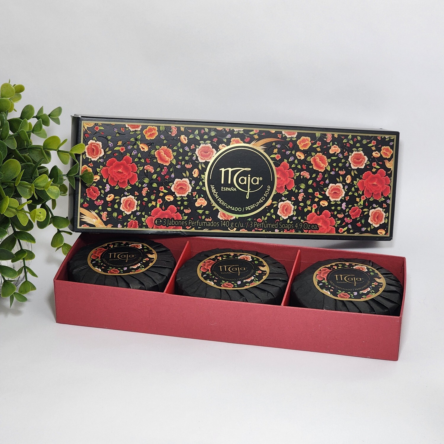 Maja Bath Soap Gift Box ~ 3 x 4.9 oz each ~ Classic Scent – Aroma Clasico