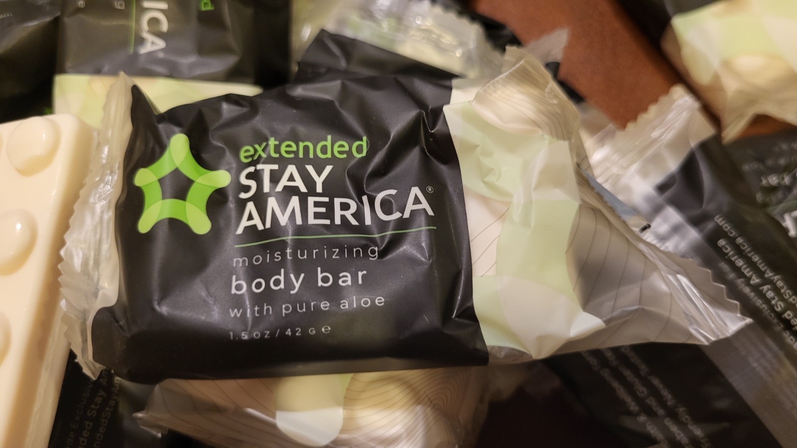 100 PCs Extended Stay Hotel White Tea 1.5 Oz Massaging Body BAR Soap FREE SHIP