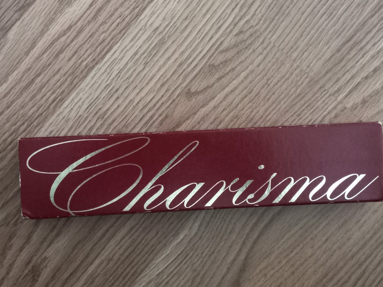 VINTAGE NEW IN ORGINAL BOX AVON CHARISMA 3 PERFUMED PINK BODY SOAPS 3 OZ EACH