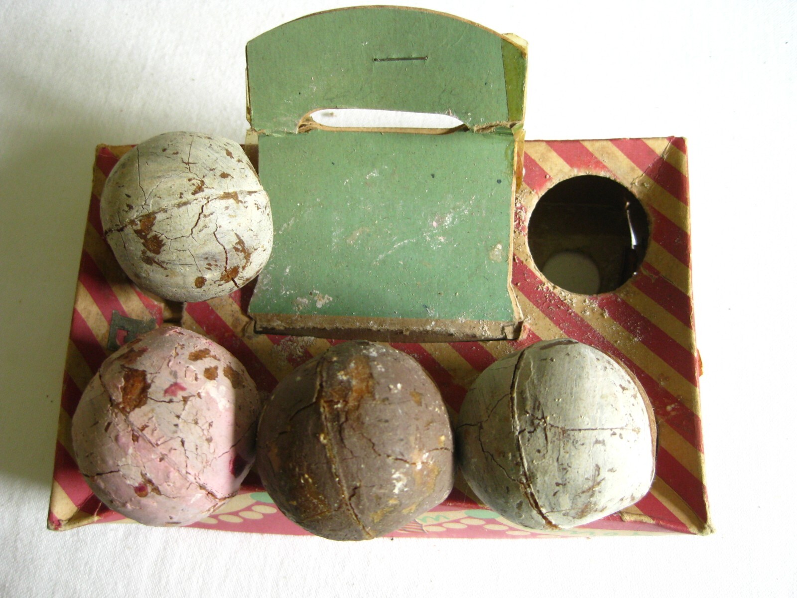 Vintage 40s Novelty Ice Cream Cone Pure Soap in Cardboard Carrier FUN in the TUB