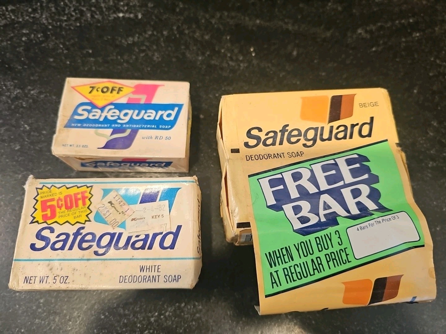 Mixed Lot of 4 Vtg Safeguard Deodorant Soap Bars New And Sealed White & Beige