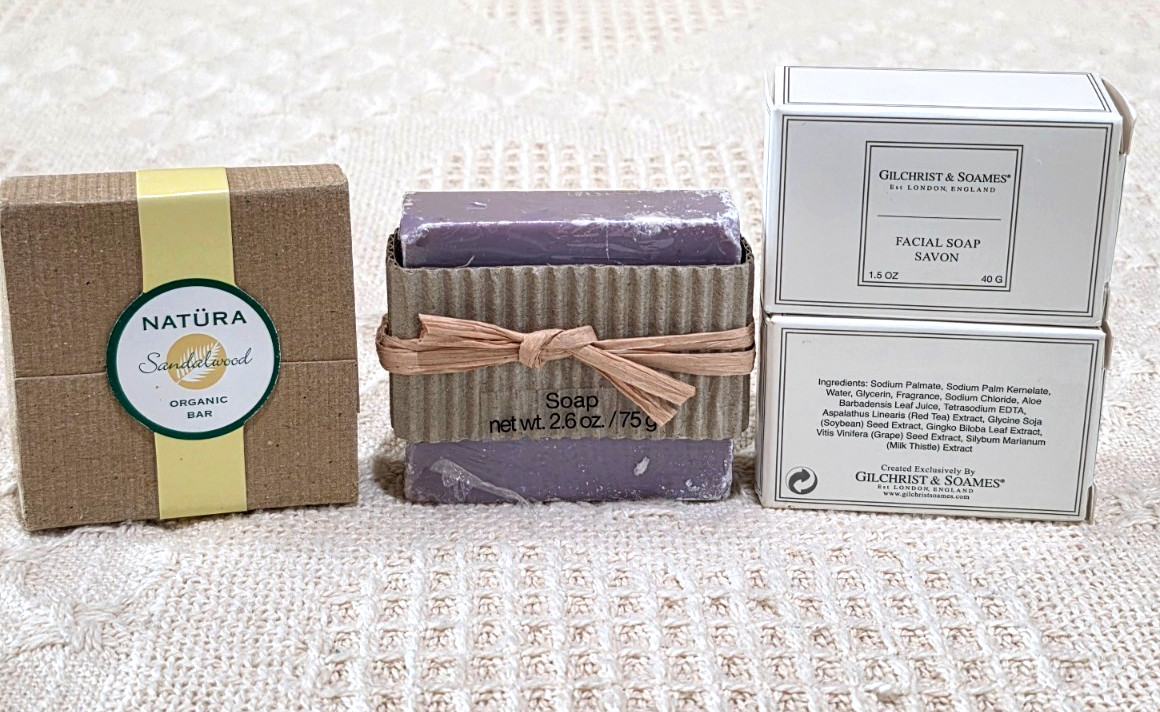 Gilchrist & Soames Savon Facial Soap x 2, Natura Sandalwood Organic, Purple Soap