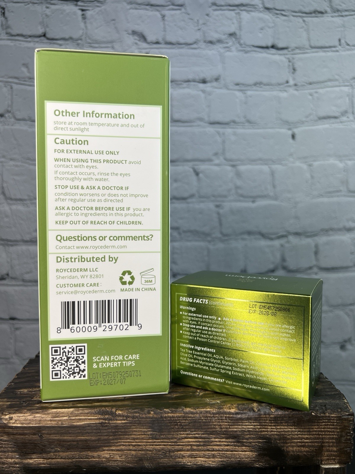 RoyceDerm – Dry Skin / Antibacterial – Tea Tree Body Wash 16oz + 2 Soap Bars