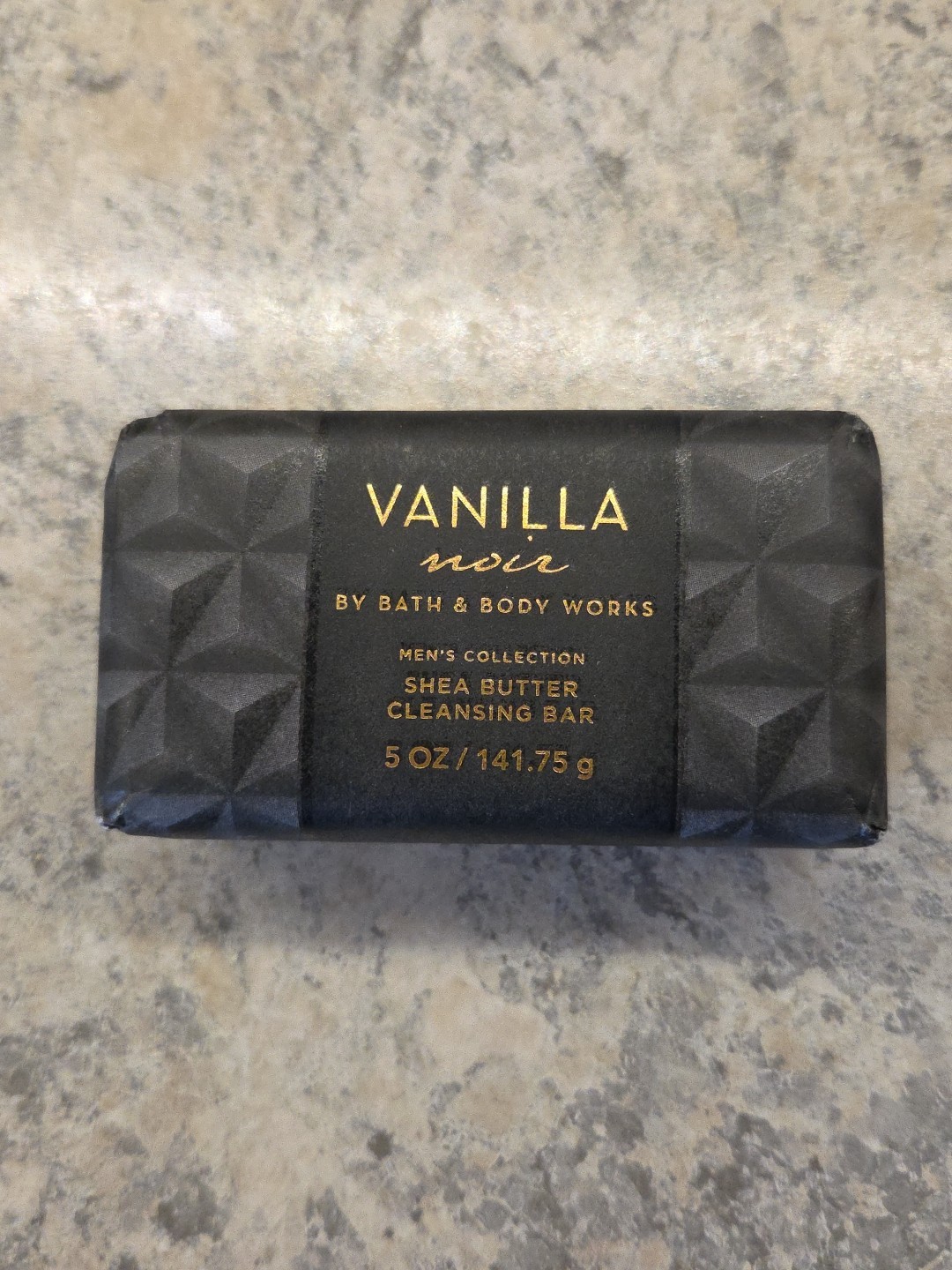 Vanilla noir Bath & Body Works Men’s Collection Shea Butter Cleansing Bar 5oz