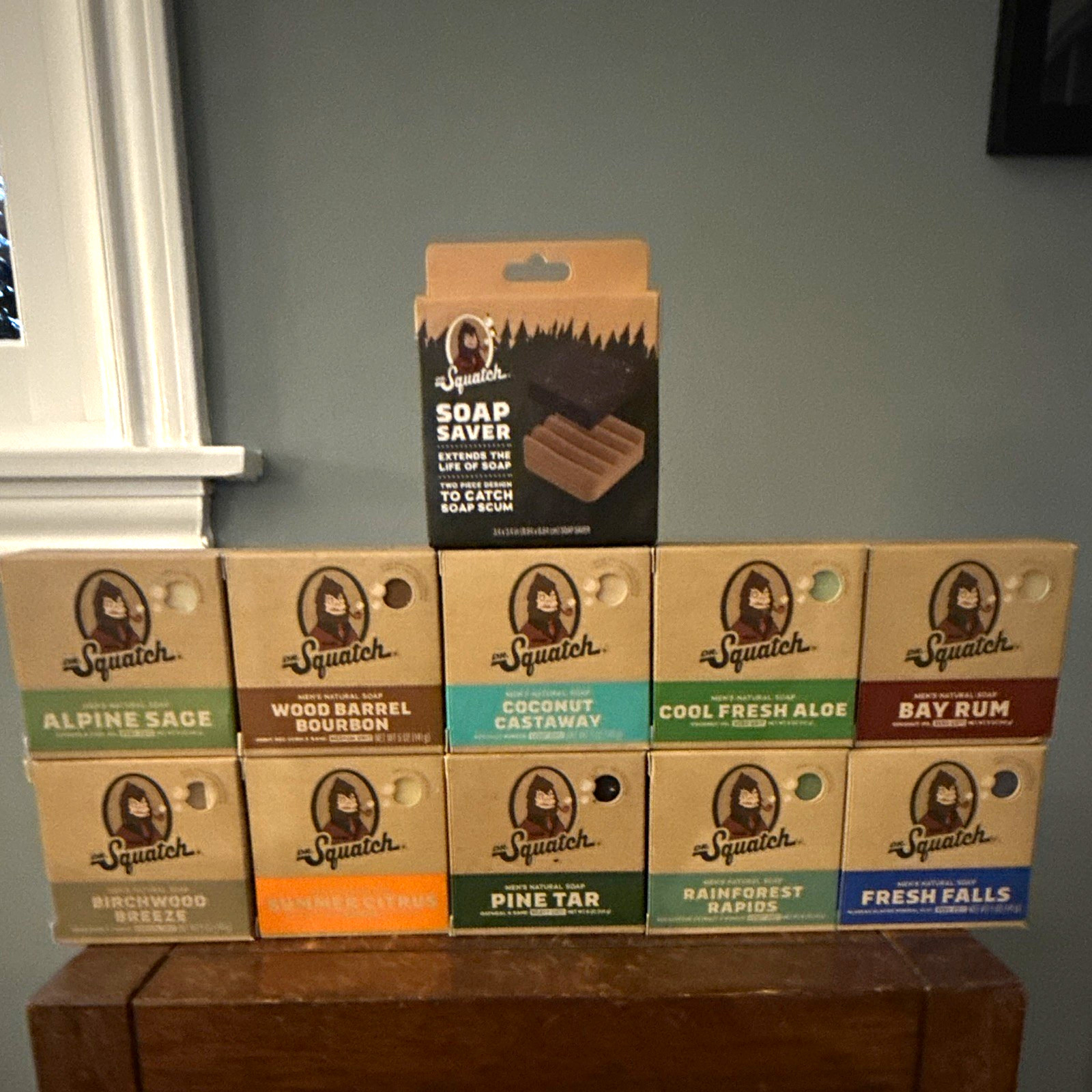 Dr. Squatch Men’s All Natural Soap Bars 10 Pack Variety & Soap Saver