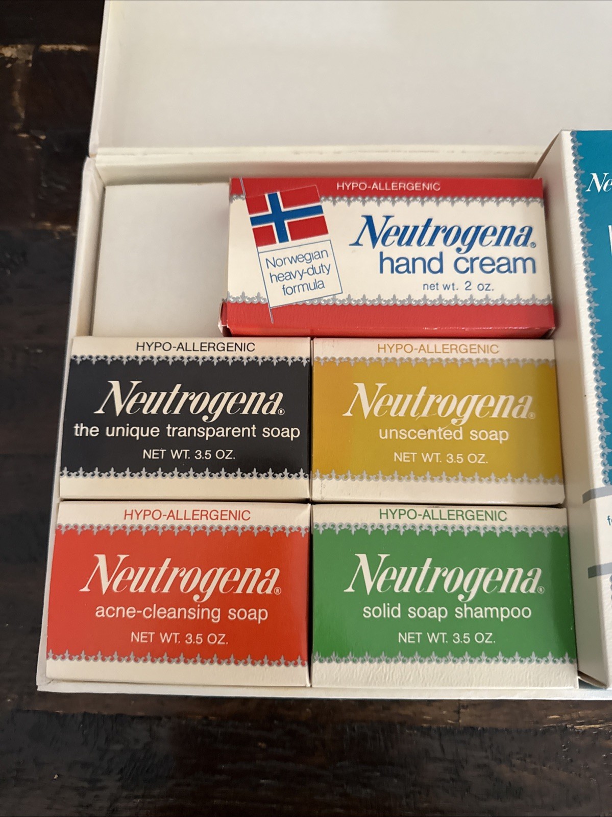 Vtg Neutrogena Soaps Set Of 7 NOS 1976 HTF Advertising Collectible Movie Prop