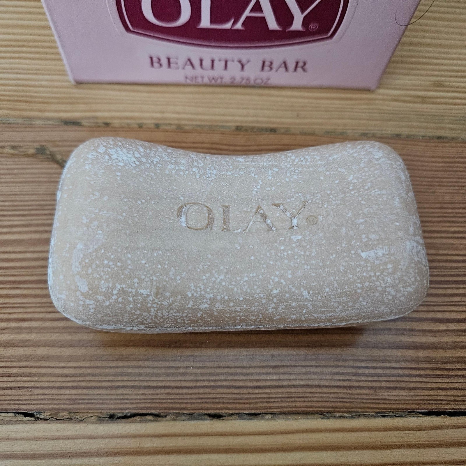 Vintage Oil of Olay Beauty Bar Soap, Pink Box, 2.75 oz, Open Box