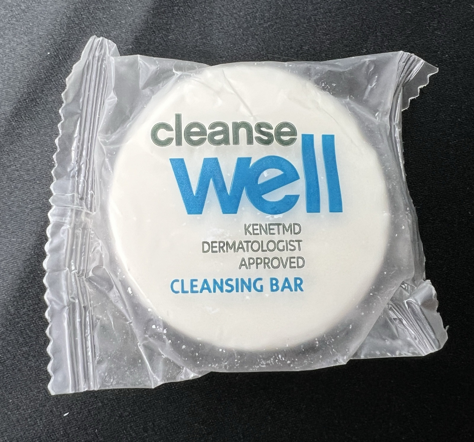 Kenet MD Cleansing Bar 1oz & Body Lotion 0.9oz Travel Size Set Cleanse Nourish