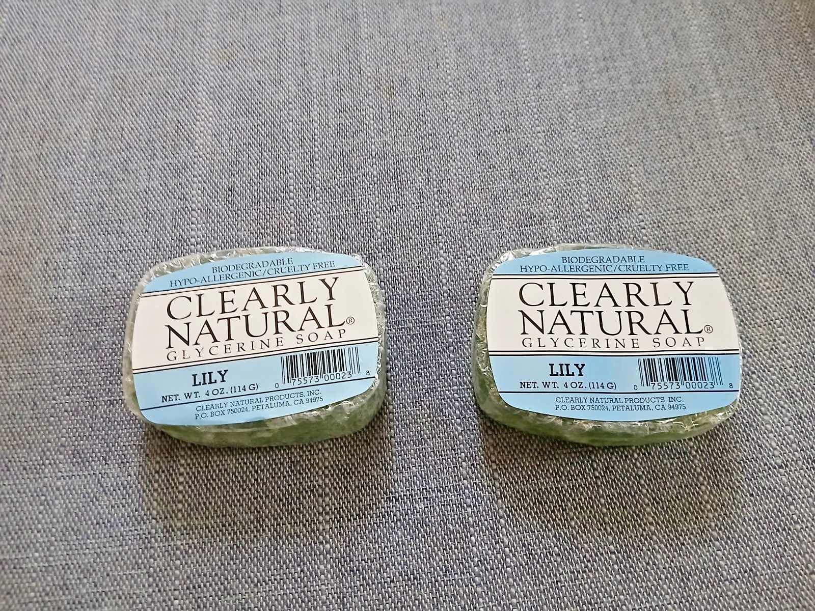 2 Vintage Clearly Natural Glycerine Bar Soaps Lily, 4 Ounce