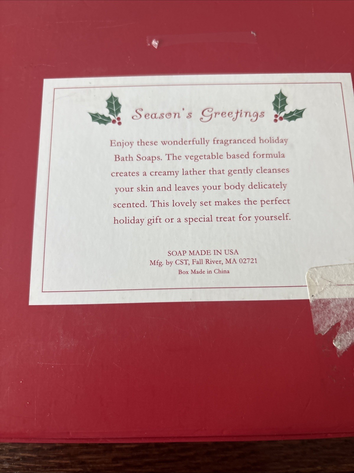 Soap Holiday Holly Leaf Season’s Greetings 4 X 5 Oz Soaps