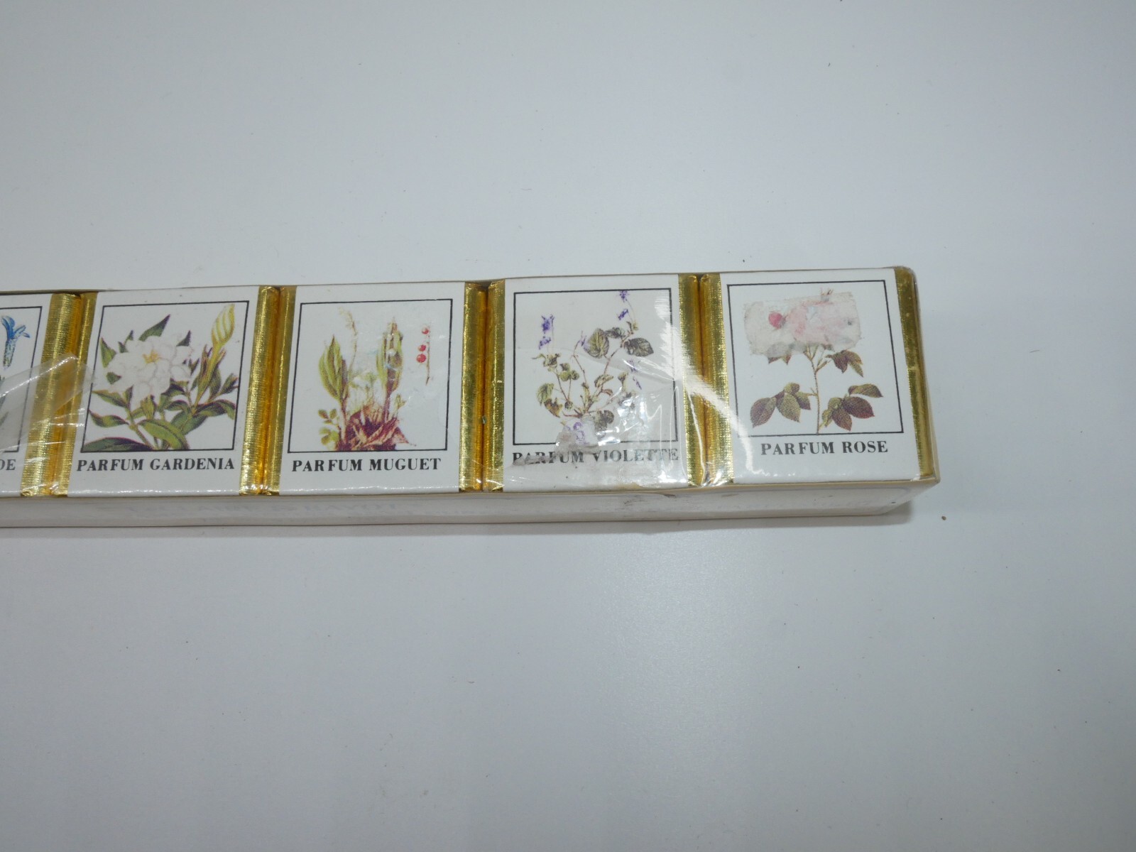 LeClaire & Bayot, Inc. English Country Garden Fragranced Perfume Bath Cubes