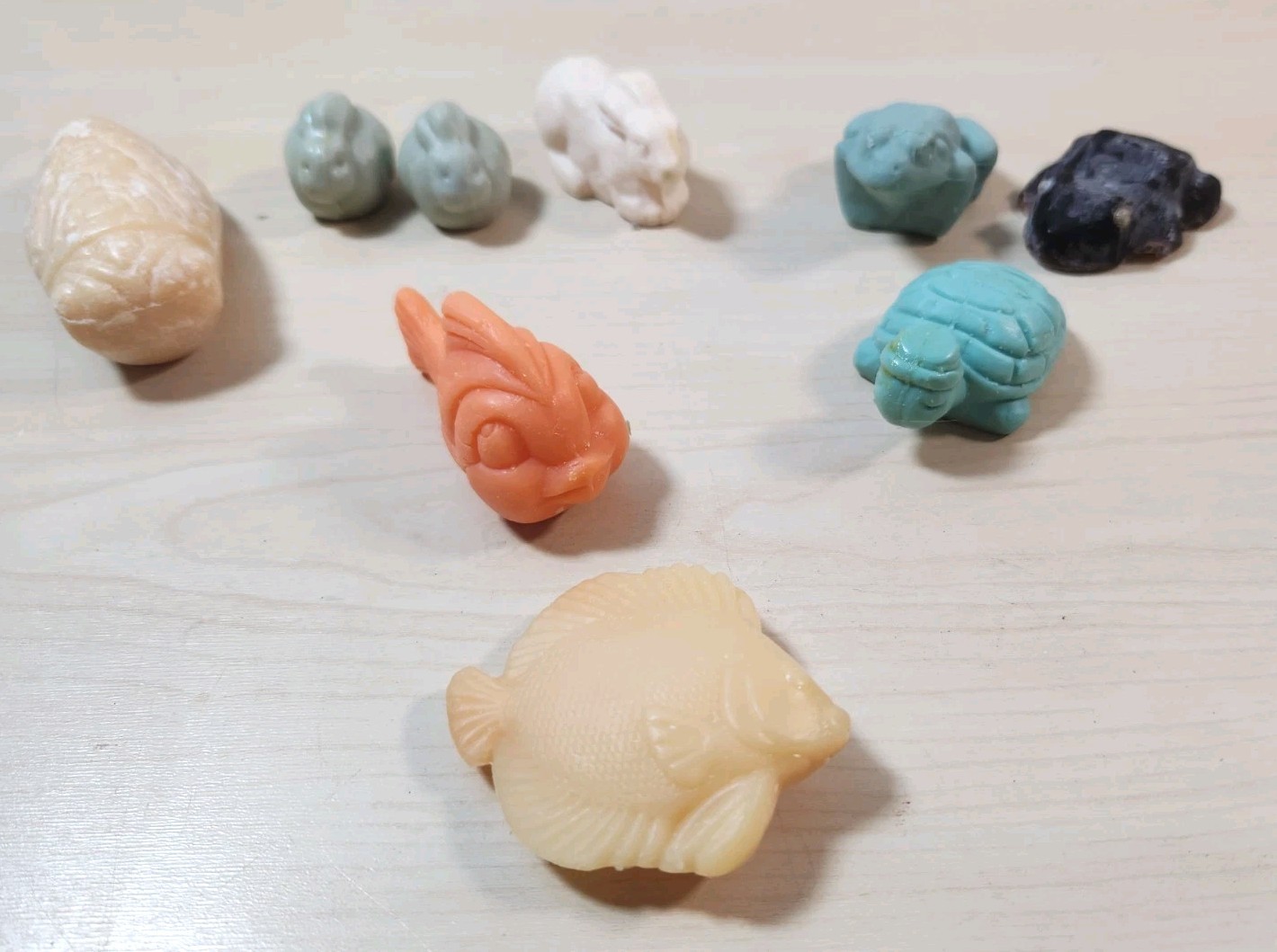 Vintage Multi Size Shaped Soap Lot Rabbits Bug Frog Turtle Fish Multi Colored_AI