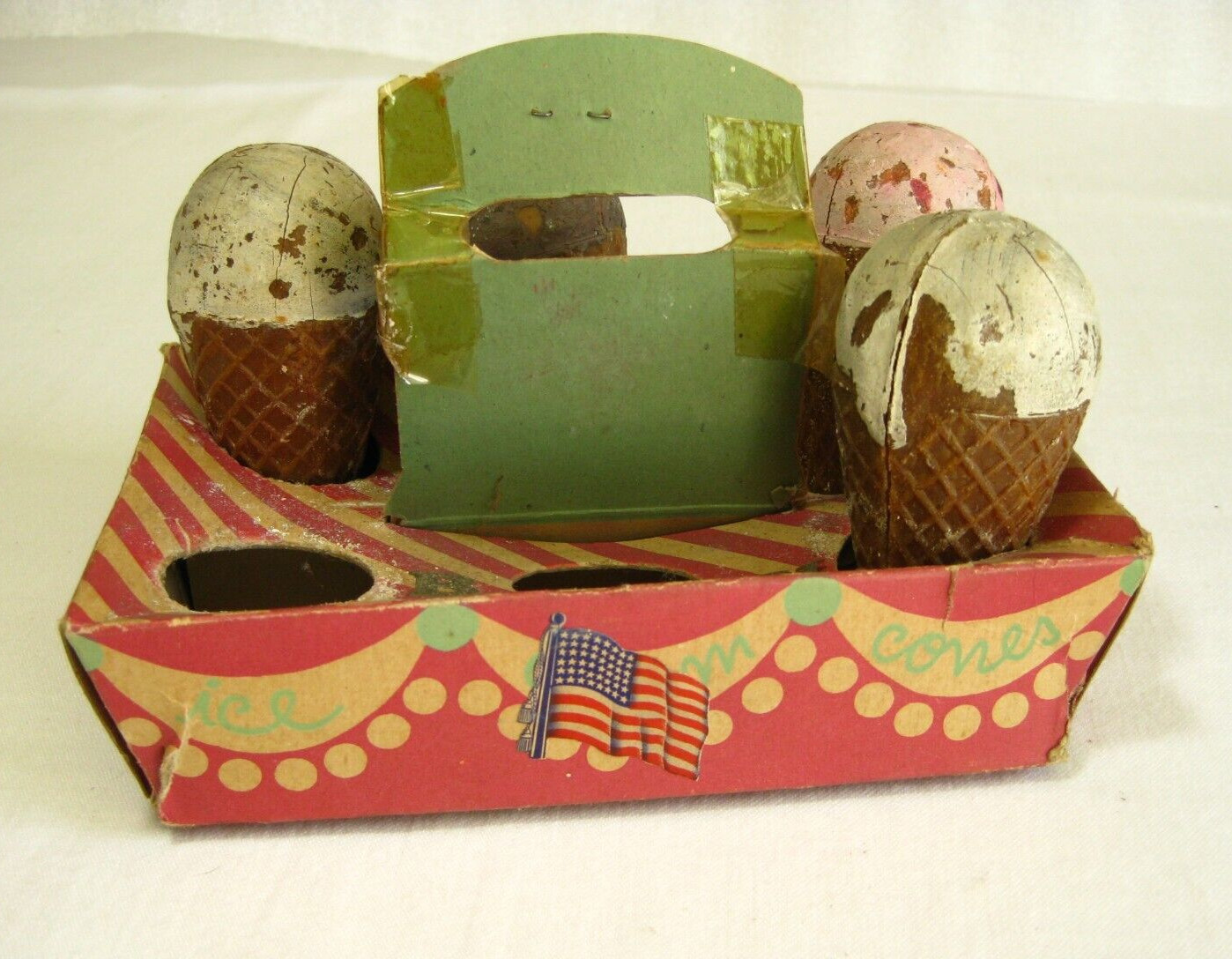 Vintage 40s Novelty Ice Cream Cone Pure Soap in Cardboard Carrier FUN in the TUB
