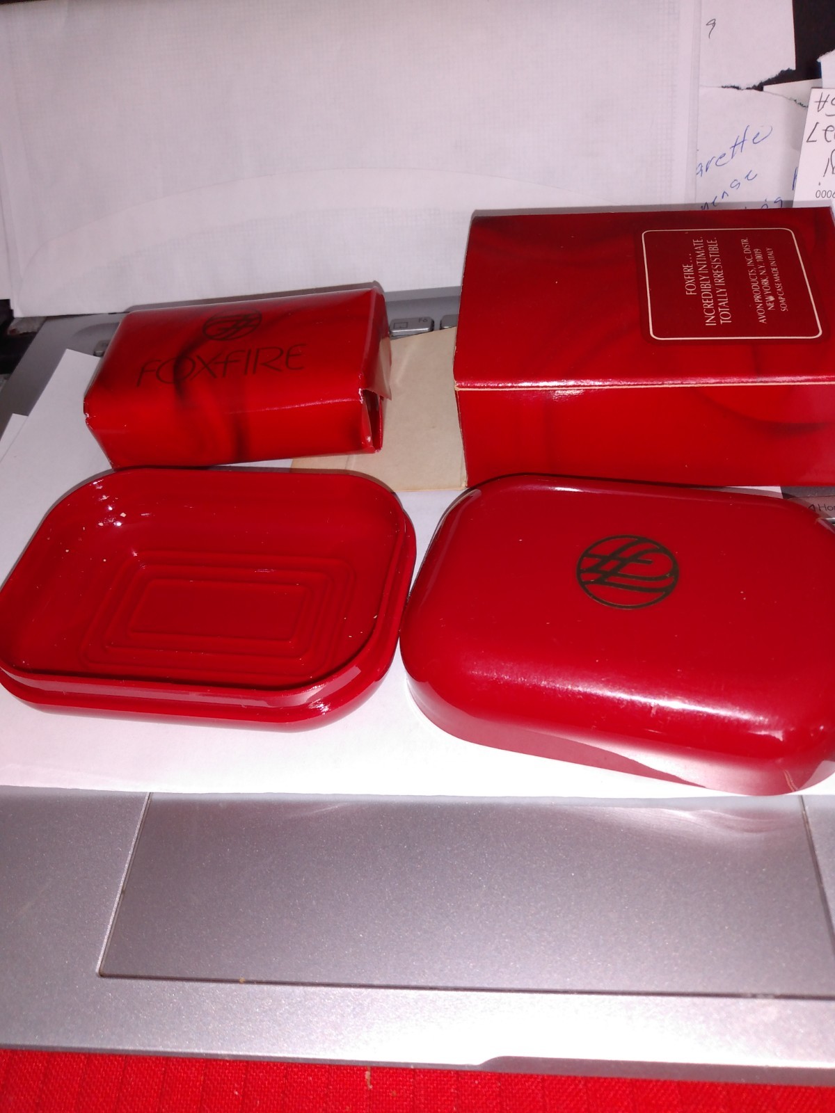 AVON FOXFIRE GIFT SOAP AND CASE
