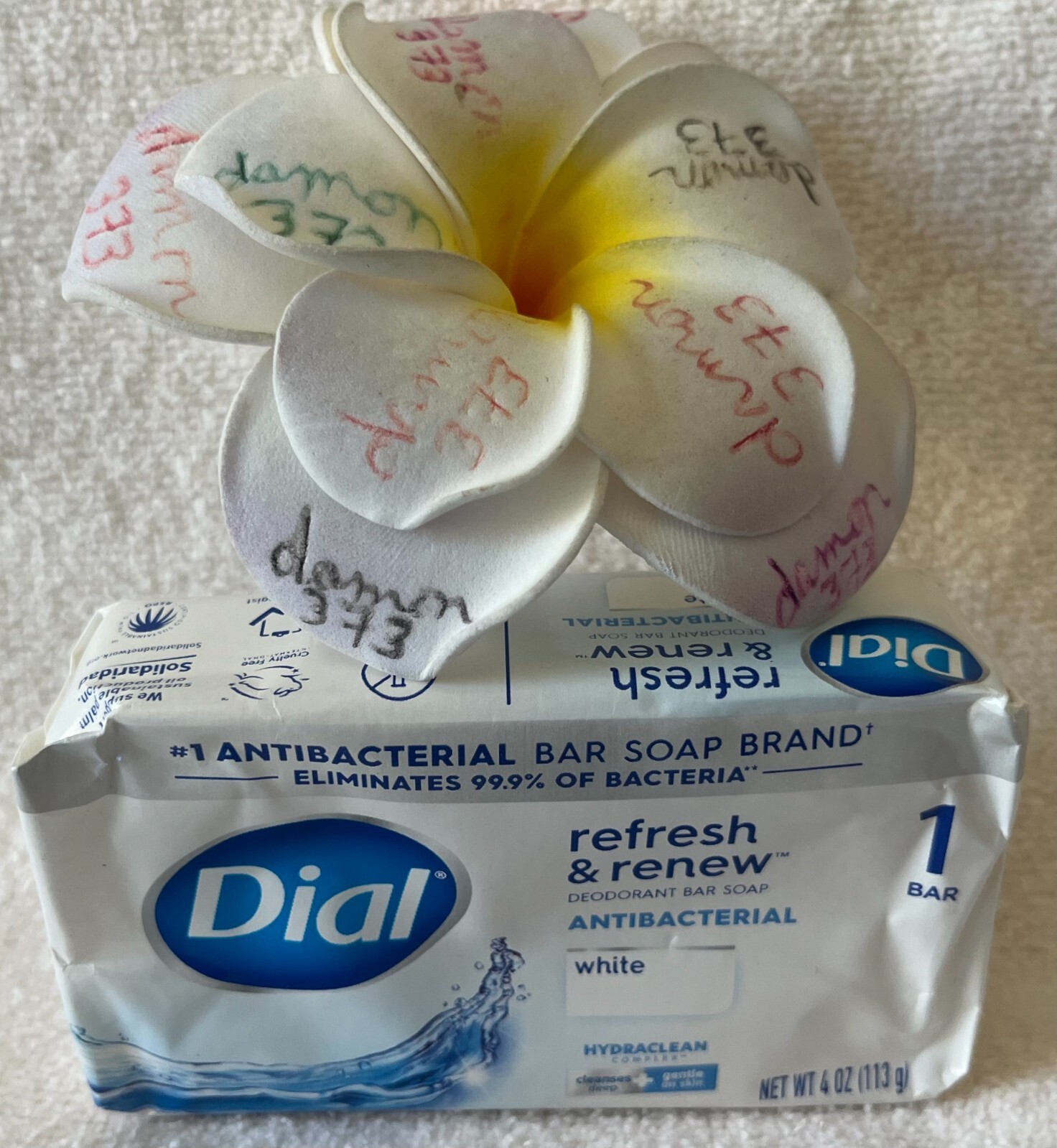 DIAL*WHITE*ANTIBACTERIAL Refresh & Renew DEODORANT SOAP~~4 OZ/113 g~~NEW/SEALED