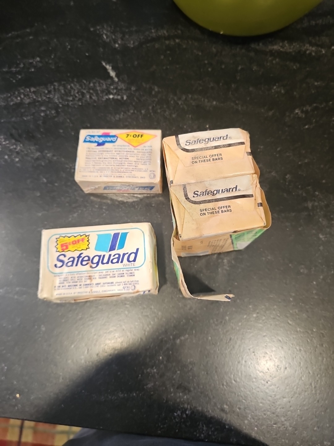 Mixed Lot of 4 Vtg Safeguard Deodorant Soap Bars New And Sealed White & Beige