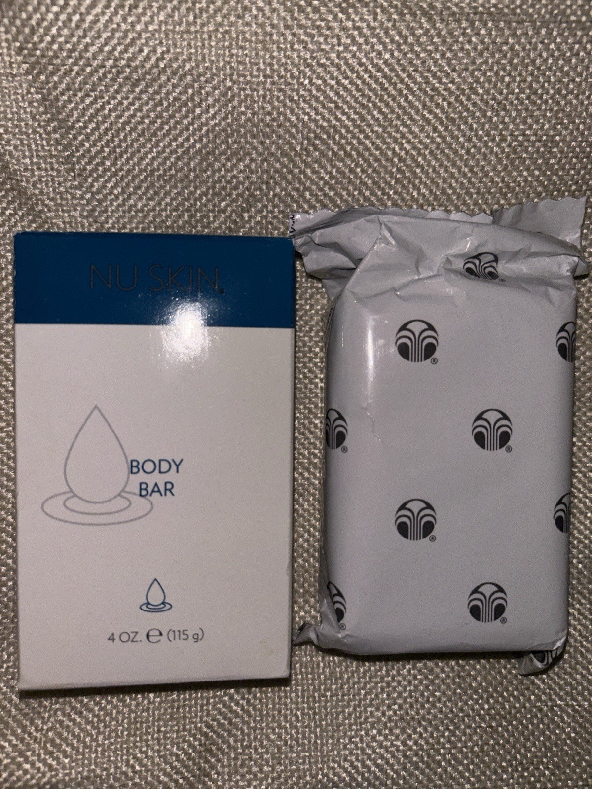 NuSkin Body Bar Soap – White and Blue Packaging – 2 Bars