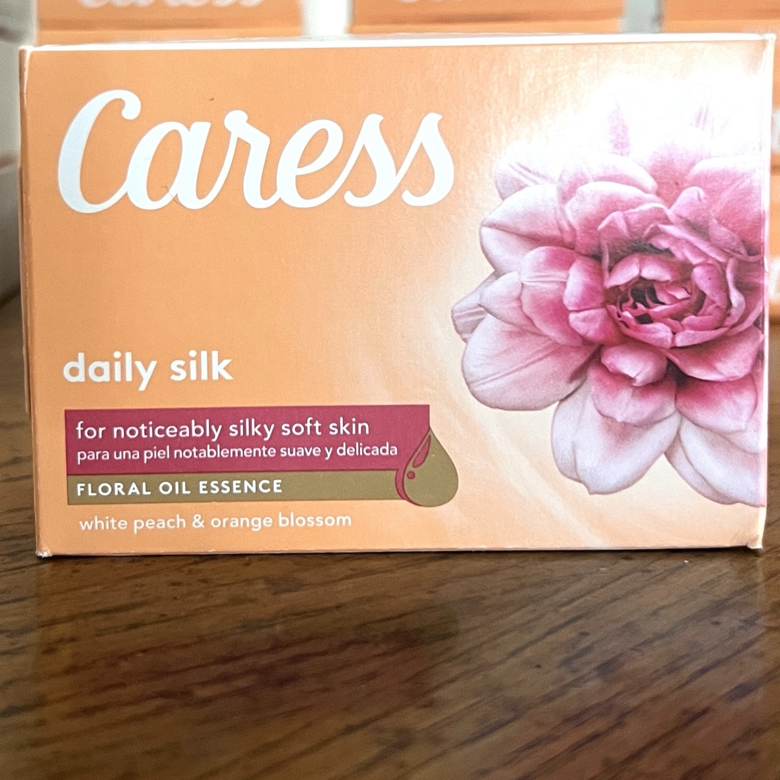 Caress Daily Silk Soap Bar White Peach Orange Blossom Floral Oil 3.75 oz – 1 Bar