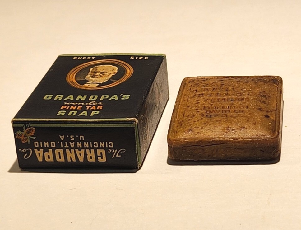 Vtg Grandpa’s Wonder Pine Tar Soap – Rare ” Guest Size ” Original W Box – Look!
