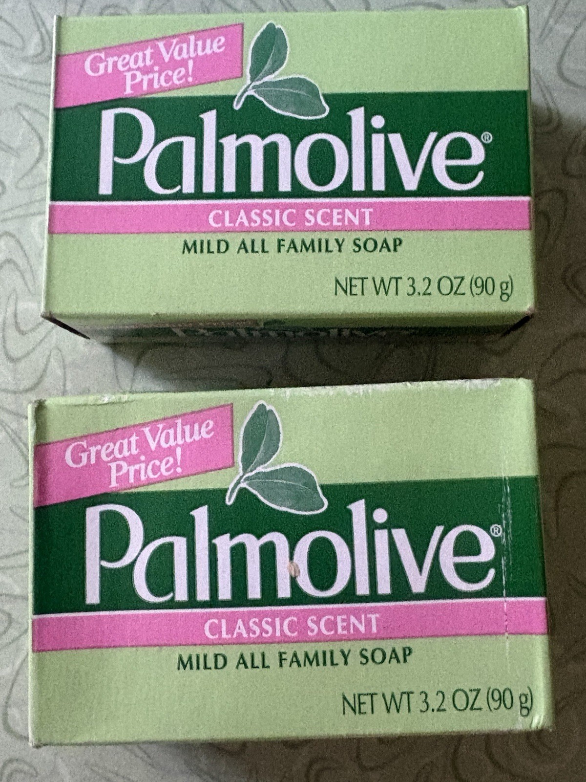 VTG Lot of 2 Palmolive Bath Bar Soap Classic Scent 3.20 oz Sealed NOS Prop Ad