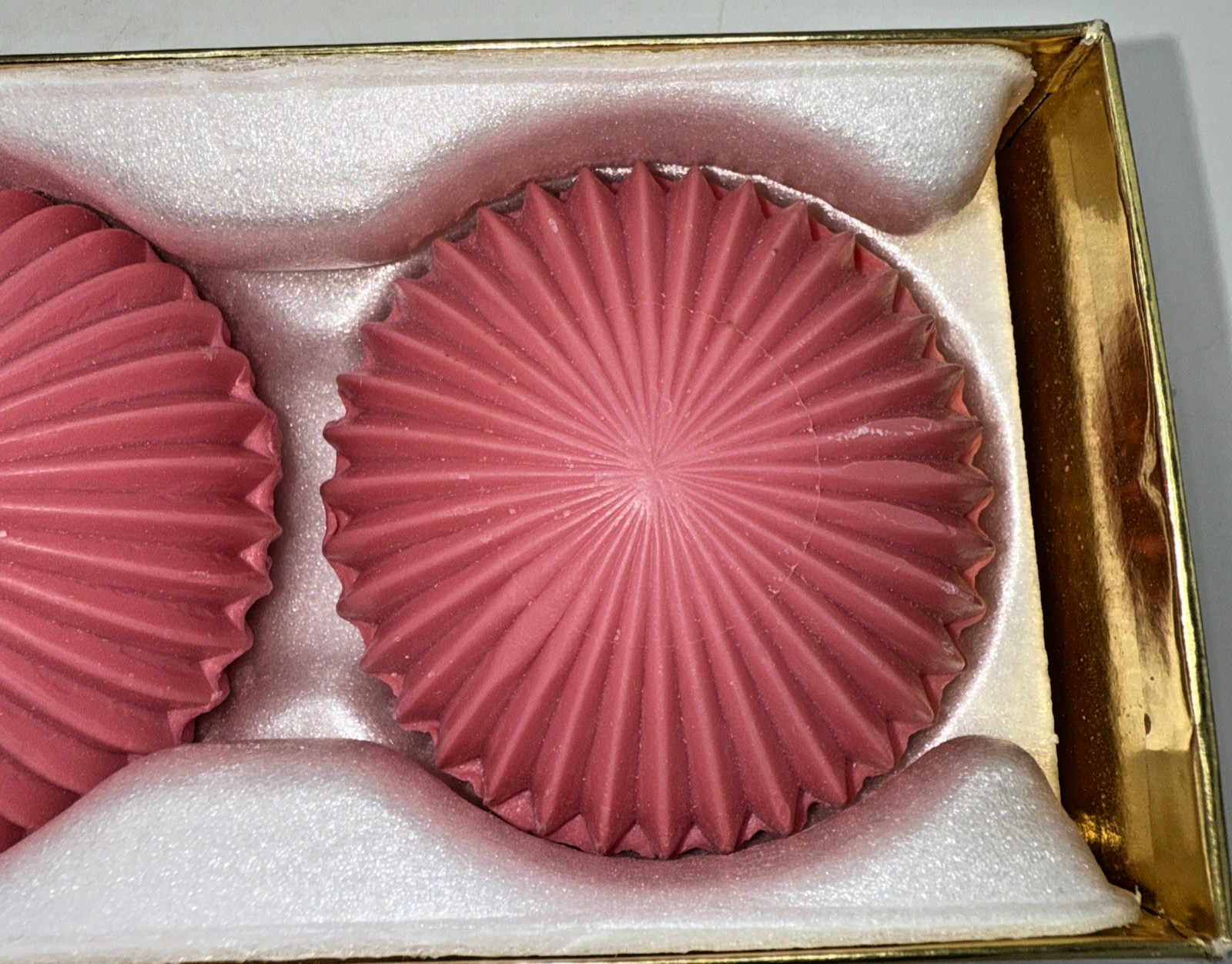 Vintage AVON Sonnet 3 Perfumed Guest Soaps Pink Decoravtive Soap New