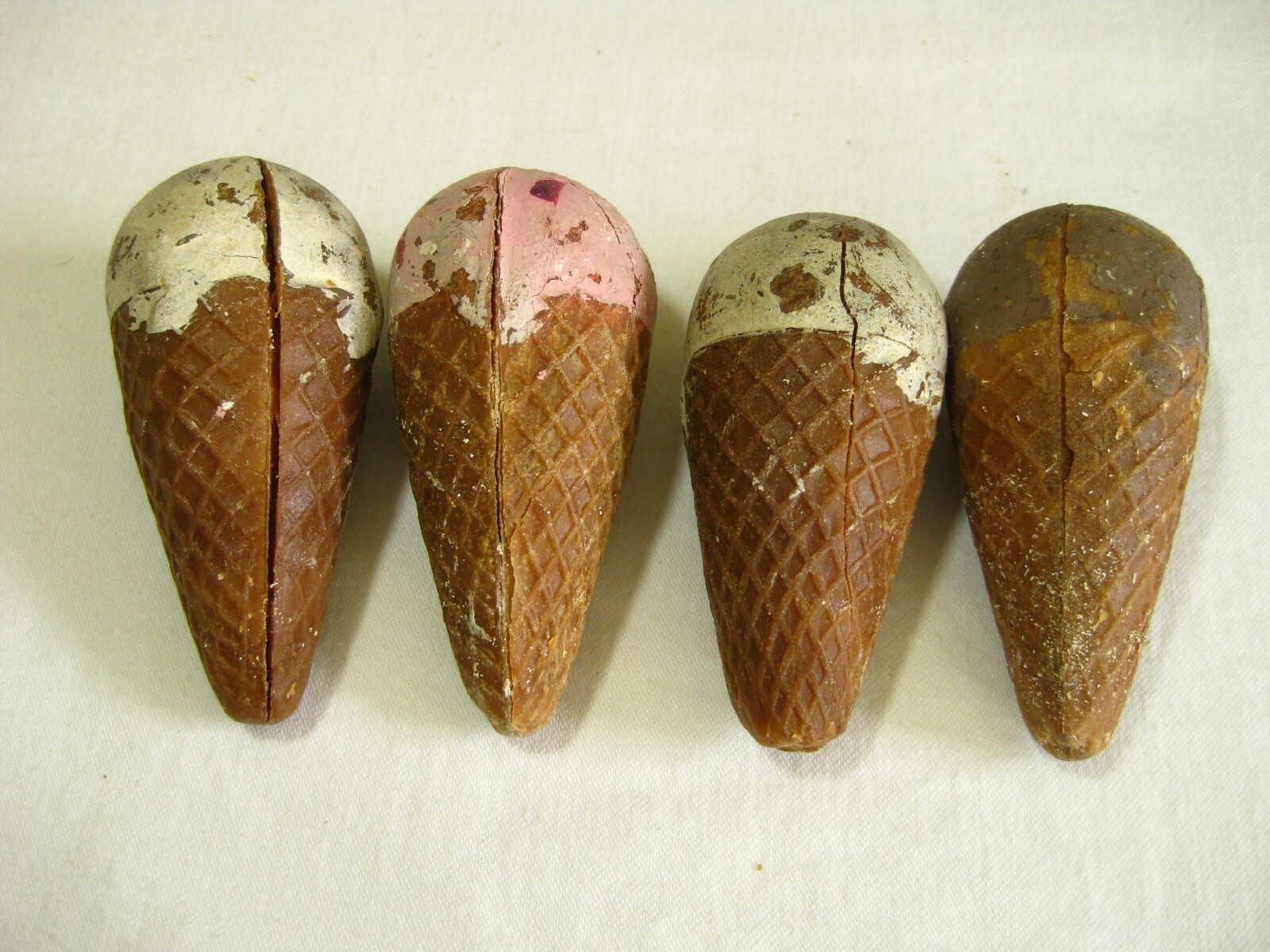Vintage 40s Novelty Ice Cream Cone Pure Soap in Cardboard Carrier FUN in the TUB