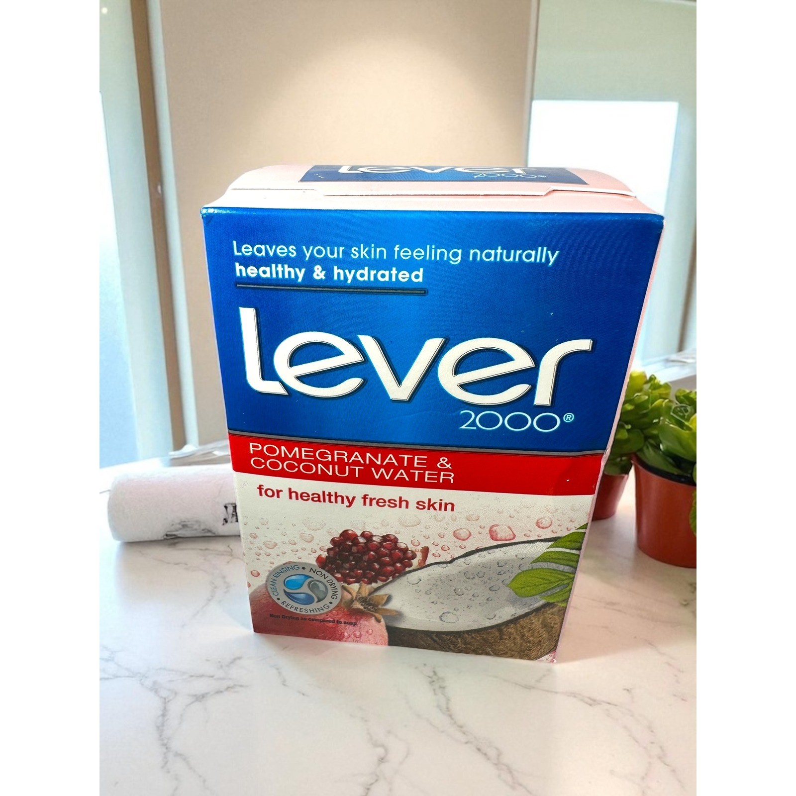 Lever 2000 Bar Soap – Pomegranate & Coconut Water – 4 Bars – HTF Discontinued